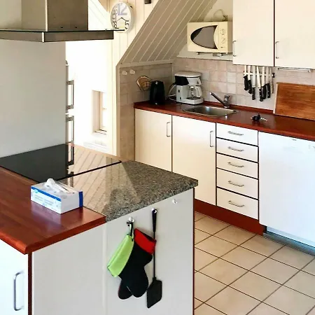 Three-bedroom Holiday In 86 * Blåvand
