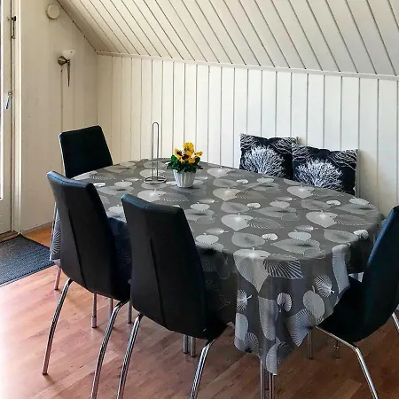 Dom wakacyjny Three-bedroom Holiday In 86 Blåvand